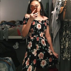 OFF SHOULDER FLORAL DRESS